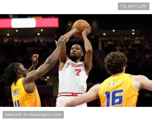 火箭三巨头爆发逆转战,杜兰特遭隔扣,谢泼德低迷引发热议 火箭三巨头爆发逆转战,杜兰特遭隔扣,谢泼德低迷引发热议